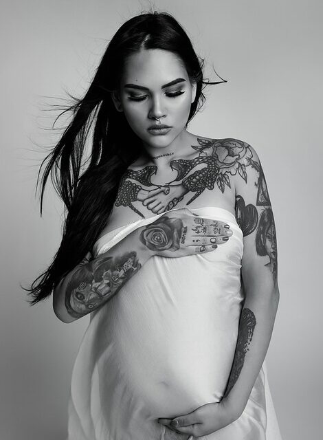 shooting-maternité-tatouage