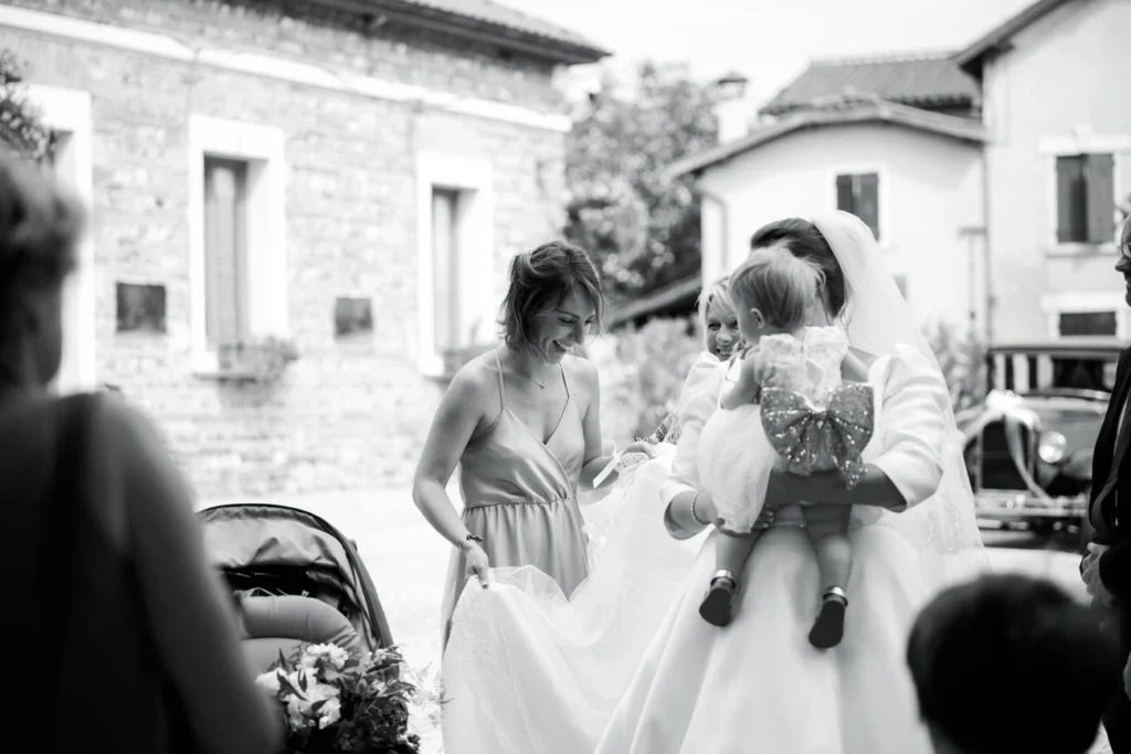 photographe-mariage-luxe-studio-zangarelli-photographie-mariage-jerome-et-lucile-l'amour-est-dans-le-pre